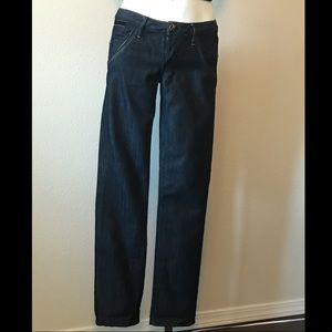 Marciano Straight leg dark wash Style P74A4008